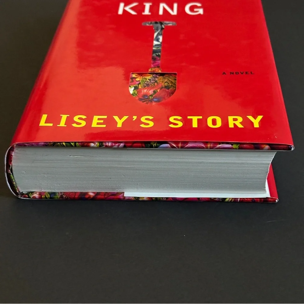 Lisey's Story: A Novel by Stephen King | Fiction | Hardcover Book - Picture 4 of 11